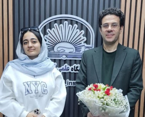 خانم مبینا تنها (پذیرفته شده رشته پزشکی دانشگاه ایران)